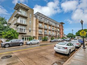 2124 E 6th ST 305, Austin TX 78702