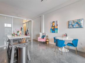 2124 E 6th ST 305, Austin TX 78702