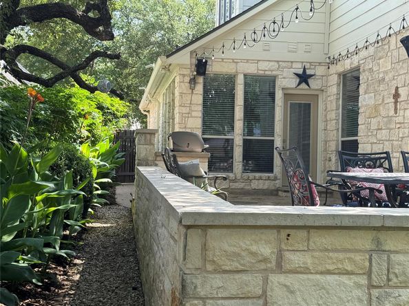 2619 Henley DR, Round Rock TX 78681