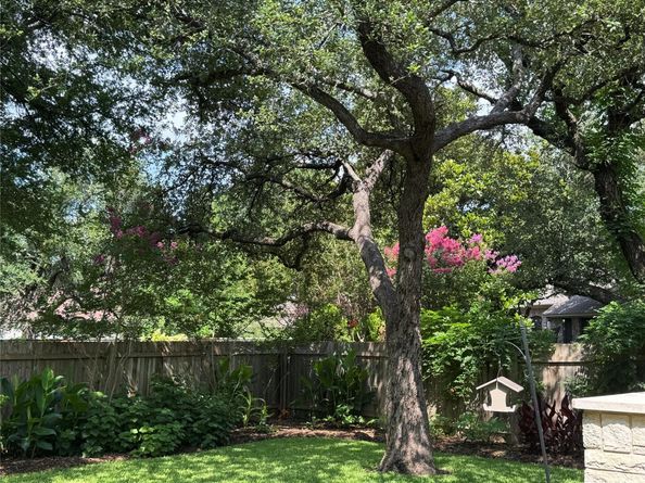 2619 Henley DR, Round Rock TX 78681