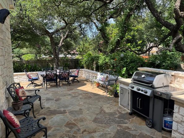 2619 Henley DR, Round Rock TX 78681