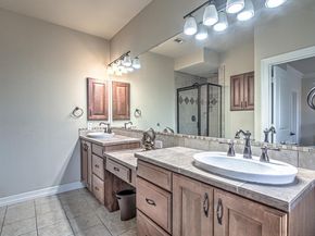 2226 Westlake DR 13, Austin TX 78746