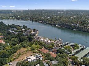 2226 Westlake DR 13, Austin TX 78746