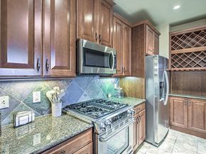 2226 Westlake DR 13, Austin TX 78746