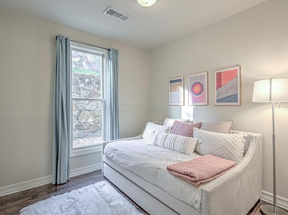 2226 Westlake DR 13, Austin TX 78746