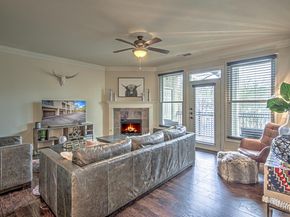 2226 Westlake DR 13, Austin TX 78746