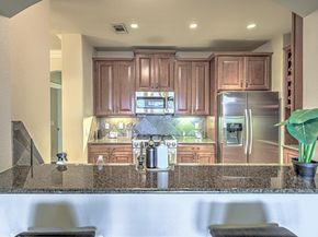 2226 Westlake DR 13, Austin TX 78746