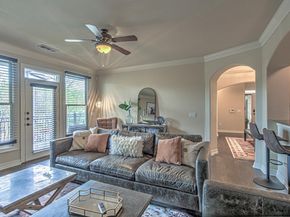 2226 Westlake DR 13, Austin TX 78746