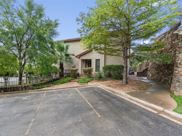 2226 Westlake DR 13, Austin TX 78746