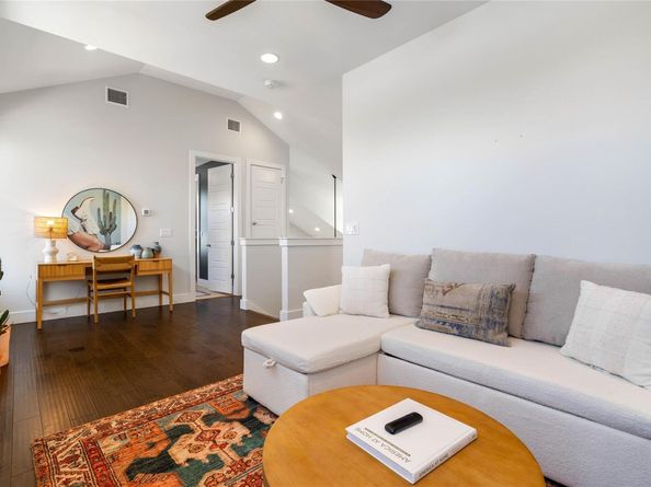 1126 Linden ST 1, Austin TX 78702