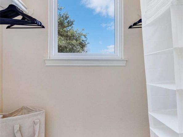 12049 Lincolnshire DR, Austin TX 78758