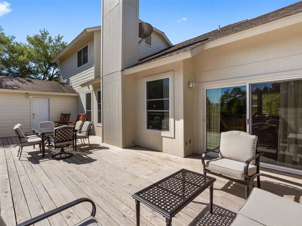 12049 Lincolnshire DR, Austin TX 78758