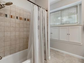 12049 Lincolnshire DR, Austin TX 78758