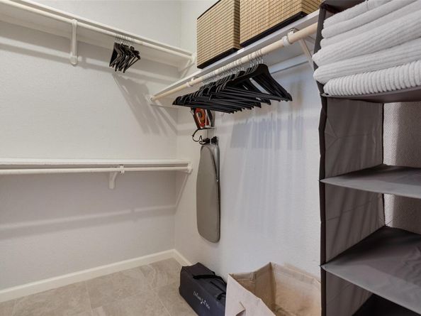 12049 Lincolnshire DR, Austin TX 78758