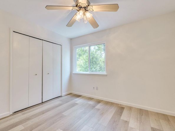 5703 Kayview DR, Austin TX 78749