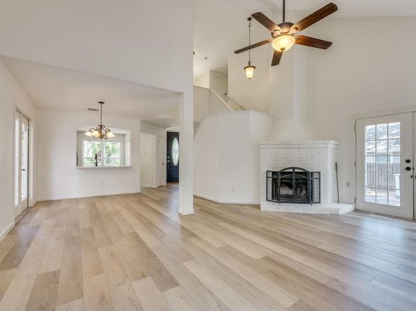 5703 Kayview DR, Austin TX 78749