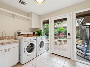 2106 Cypress PT E, Austin TX 78746