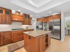 2106 Cypress PT E, Austin TX 78746