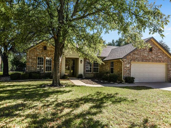 105 Goodwater ST, Georgetown TX 78633