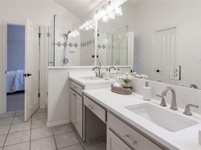 7208 Gentle Oak DR, Austin TX 78749