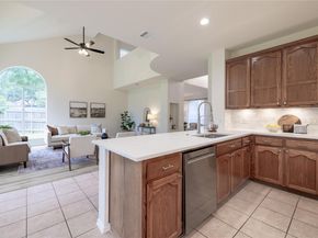 7208 Gentle Oak DR, Austin TX 78749