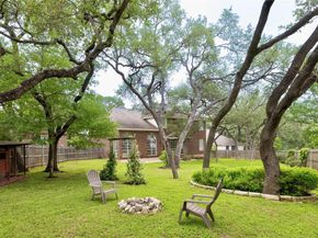 7208 Gentle Oak DR, Austin TX 78749