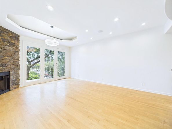 1501 Barton Springs RD 222, Austin TX 78704