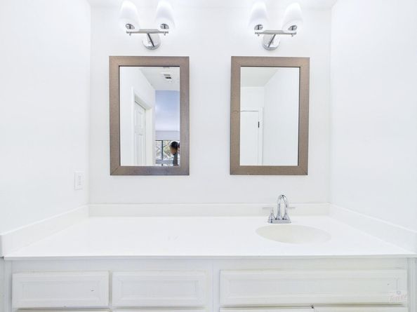 1501 Barton Springs RD 222, Austin TX 78704