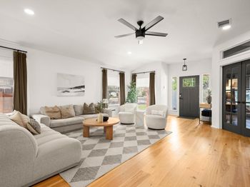 8809 Lanna Bluff LOOP