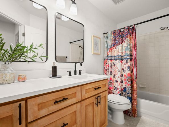 8809 Lanna Bluff LOOP, Austin TX 78749