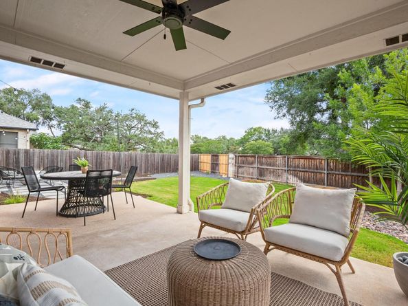 8809 Lanna Bluff LOOP, Austin TX 78749