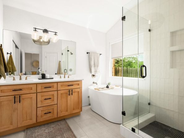 8809 Lanna Bluff LOOP, Austin TX 78749