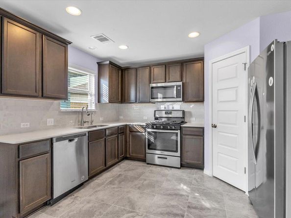 440 Star Thistle ST, Leander TX 78641