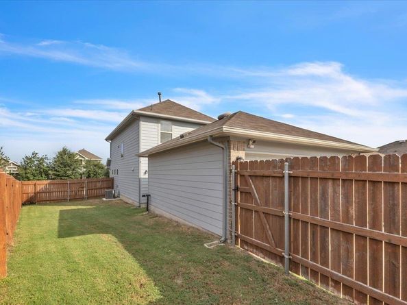440 Star Thistle ST, Leander TX 78641
