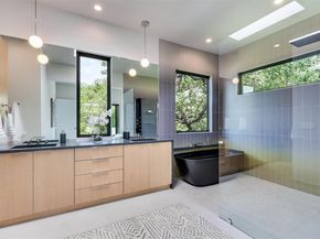 107 W Johanna ST C, Austin TX 78704