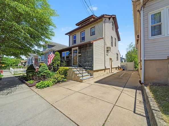 288 Maple St, Secaucus NJ 07094