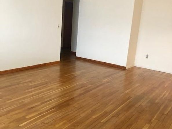 9114 Smith Ave, North Bergen NJ 07047