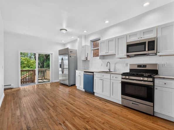 640 37th St, Union City NJ 07087