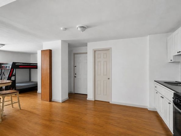 91 West 43rd St, Bayonne NJ 07002