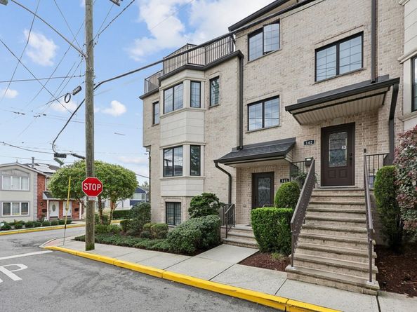 140 Cedar St, Fort Lee NJ 07024