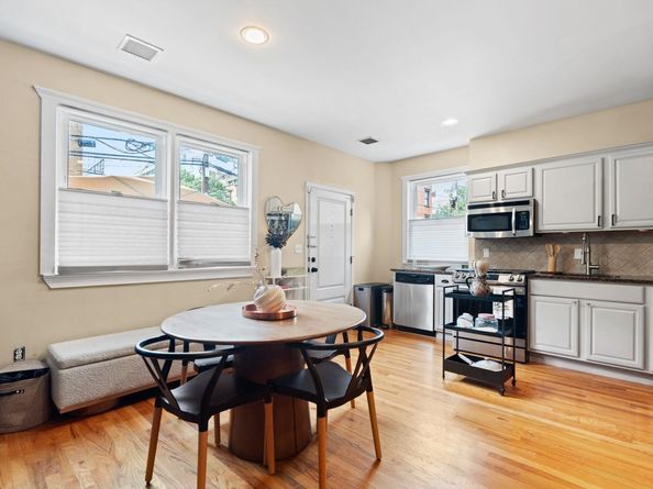 220 7th St 1, Hoboken NJ 07030