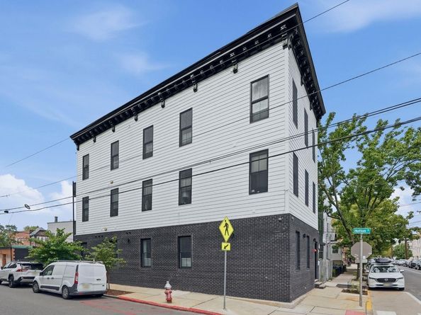 197 New York Ave 3, Jersey City NJ 07307