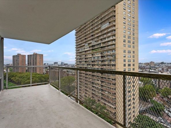 6050 Blvd East 15G, West New York NJ 07093