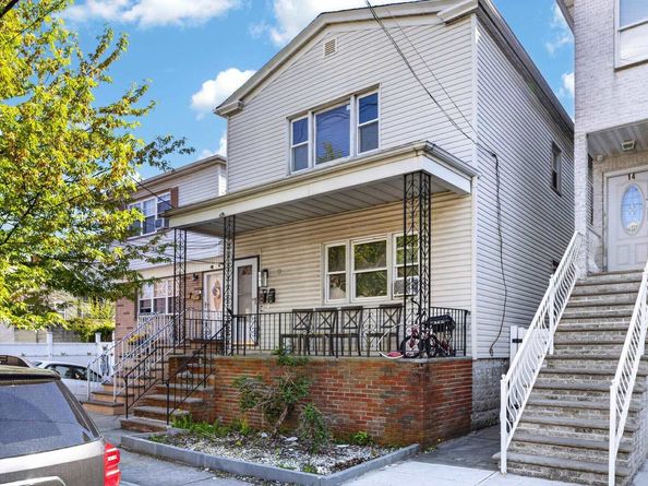 12 West 10th St, Bayonne NJ 07002