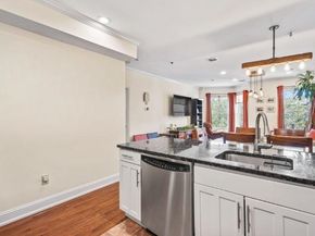 87 Jackson St 4B, Hoboken NJ 07030