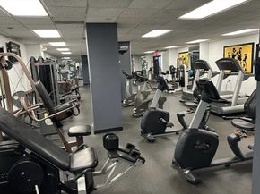 238 Harmon Cove Tower, Secaucus NJ 07094