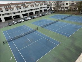 238 Harmon Cove Tower, Secaucus NJ 07094