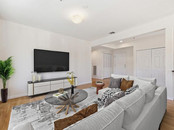 380 Newark St 2D, Hoboken NJ 07030