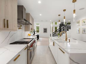 1101 Bloomfield St B, Hoboken NJ 07030