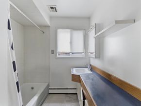 2455 3rd St, Fort Lee NJ 07024-4068